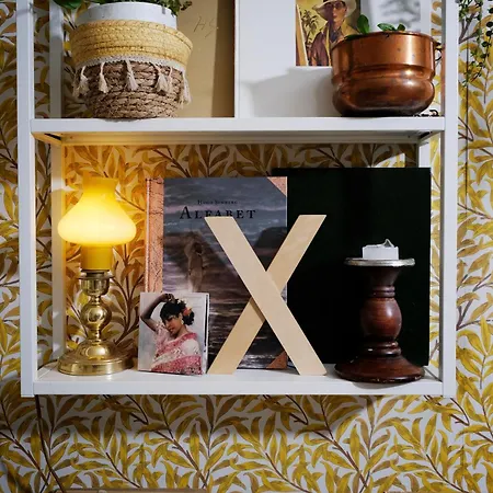 Yellow Beauty In Location! アパート ヘルシンキ