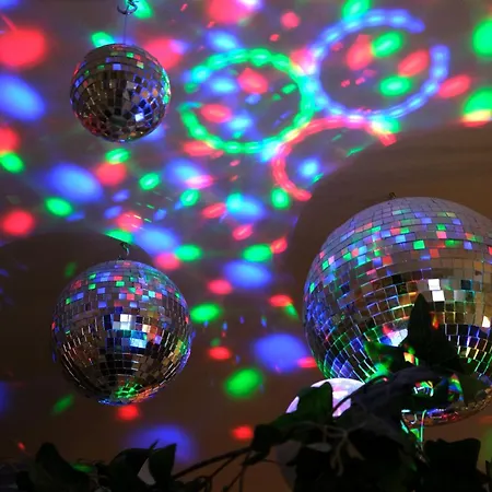 アパート Yellow Beauty In Location! *